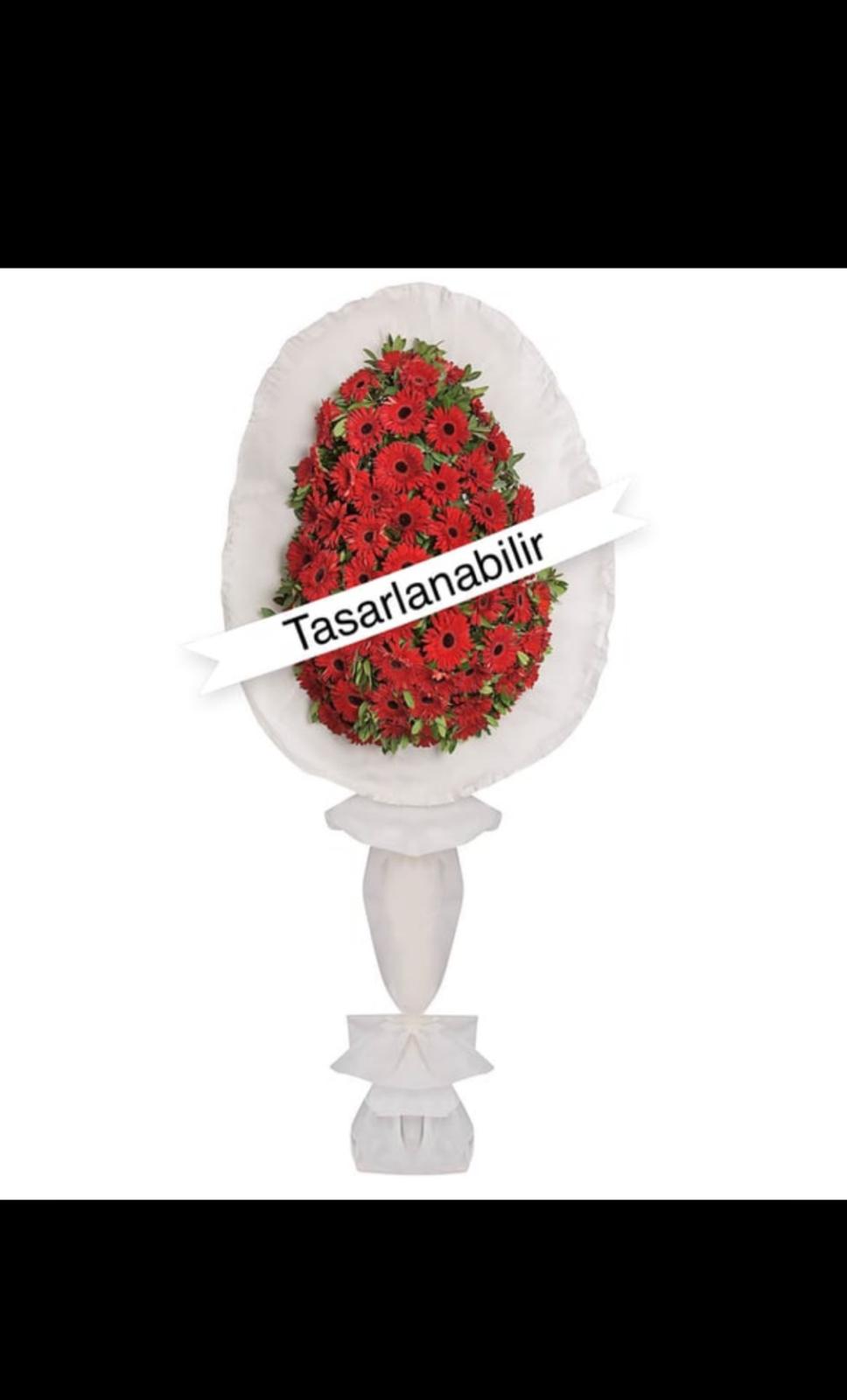 Kırmızı Gerberalarla Hazırlanmış Tek Katlı Çelenk